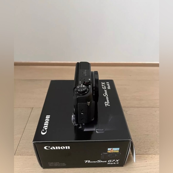 Canon Powershot Digital Camera PowerShot G7 X Mark II Black- BRAND NEW - Picture 7 of 9